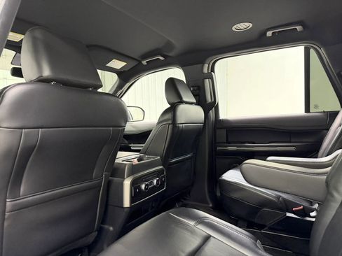Used 2021 Ford Expedition Max XLT AWD/4WD image 16