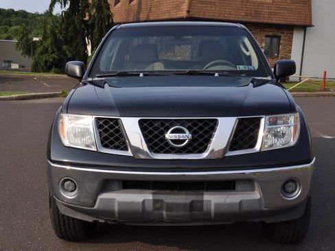 Used 2005 Nissan Frontier SE w/ (P01) Power Pkg image 4
