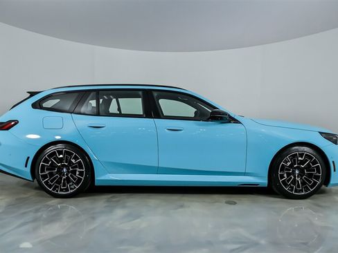 Used 2026 BMW M5 Touring w/ Executive Package AWD/4WD image 14
