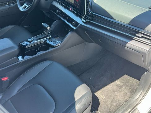 Certified 2024 Kia Sportage SX image 13