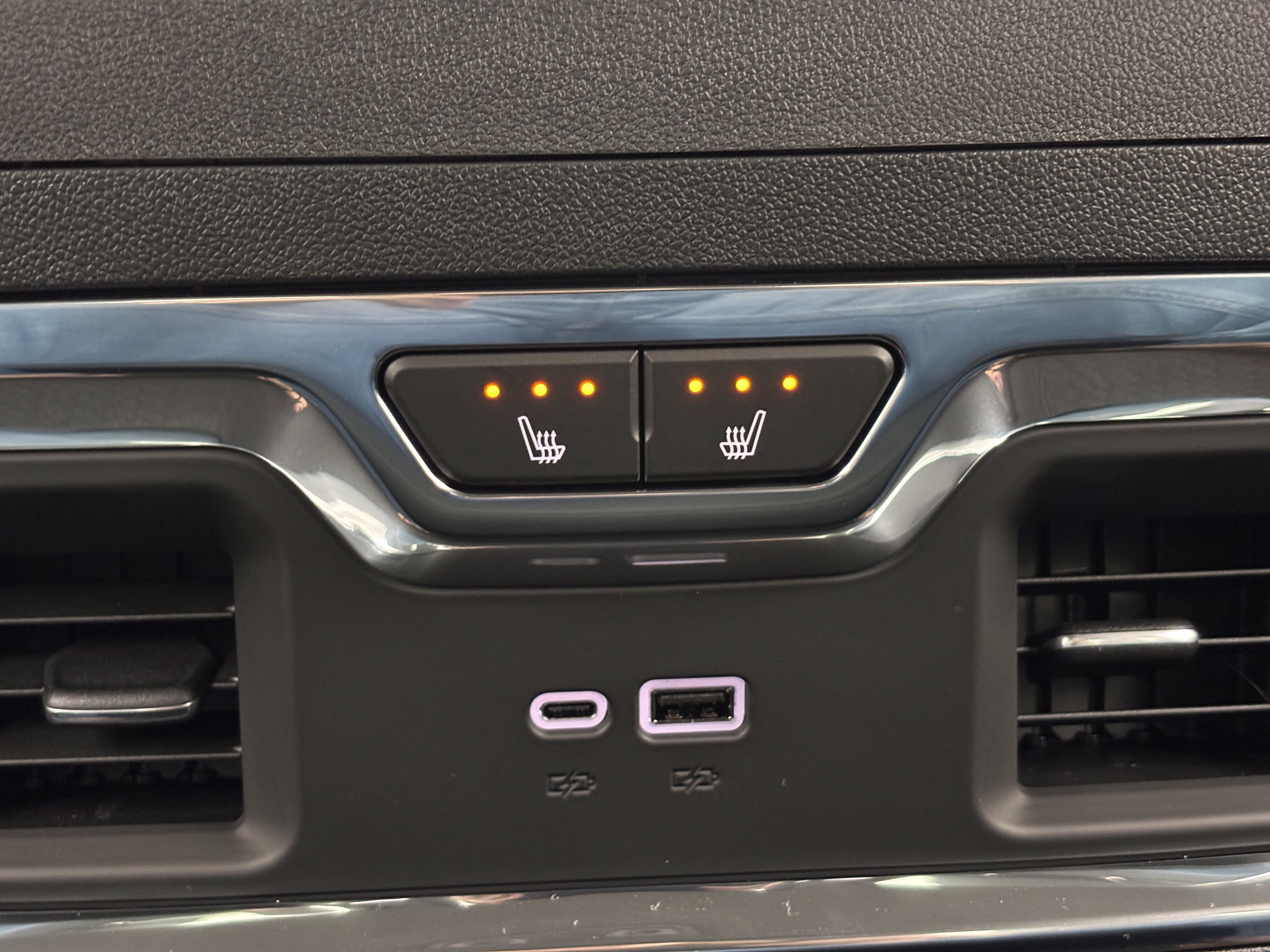 New 2026 GMC Sierra 1500 Denali AWD/4WD image 9