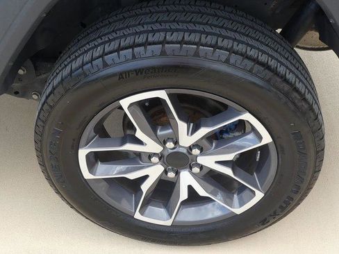 Used 2018 Jeep Wrangler Unlimited Sport AWD/4WD image 29