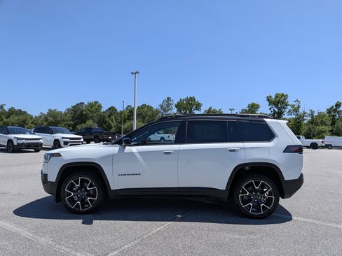 New 2026 Jeep Cherokee Overland AWD/4WD image 6