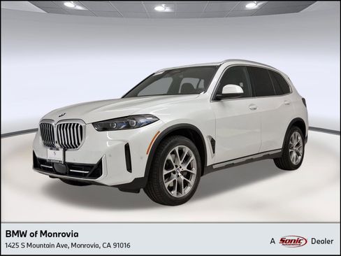 Certified 2024 BMW X5 xDrive40i w/ Premium Package AWD/4WD image 1