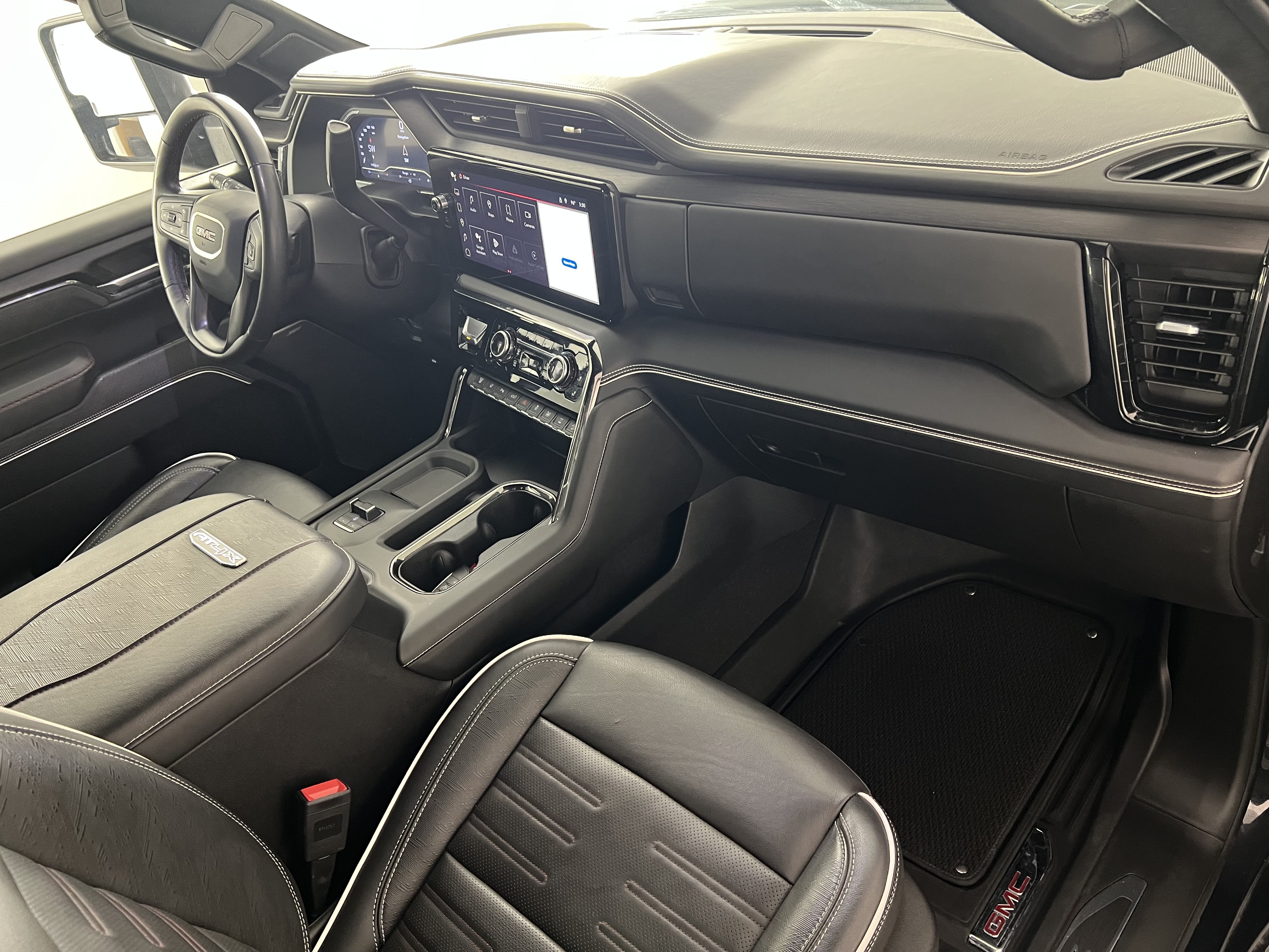 Used 2024 GMC Sierra 2500 AT4X AWD/4WD image 26