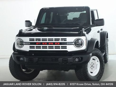 Used 2025 Ford Bronco Heritage Edition AWD/4WD image 3