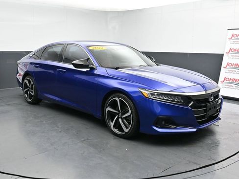 Used 2022 Honda Accord Sport image 2