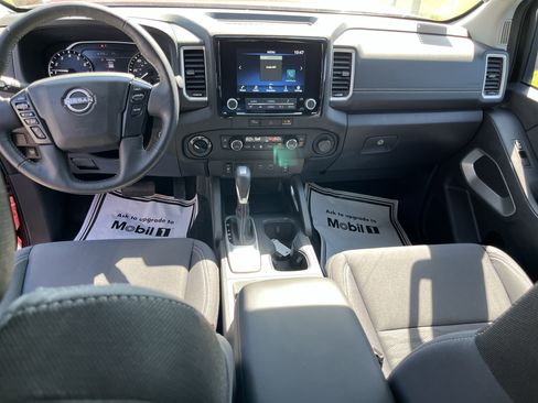 Used 2023 Nissan Frontier SV AWD/4WD image 19
