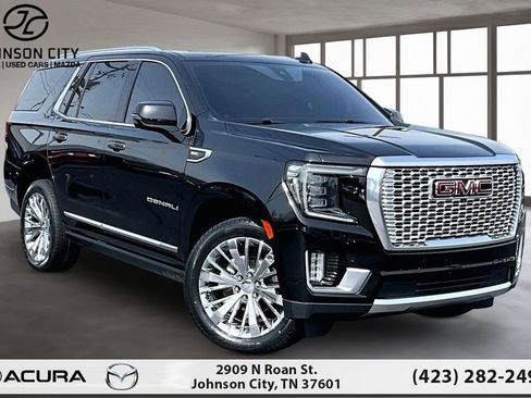 Used 2021 GMC Yukon Denali w/ Denali Premium Package image 12