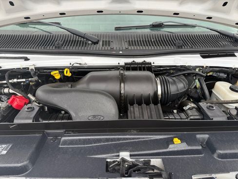 Used 2019 Ford E-350 and Econoline 350 Super Duty w/ Power Windows & Locks Group image 19