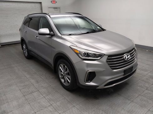 Used 2018 Hyundai Santa Fe SE w/ Cargo Package image 13