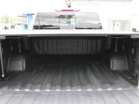 Used 2024 GMC Sierra 1500 Elevation w/ Elevation Premium Package AWD/4WD image 10