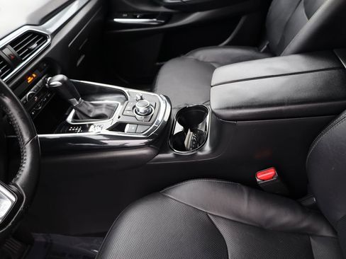 Used 2018 MAZDA CX-9 Touring image 34