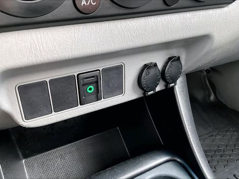 Used 2012 Toyota Tacoma PreRunner image 32