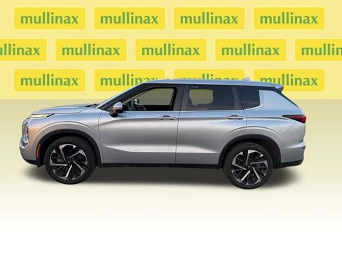 Used 2022 Mitsubishi Outlander ES image 5