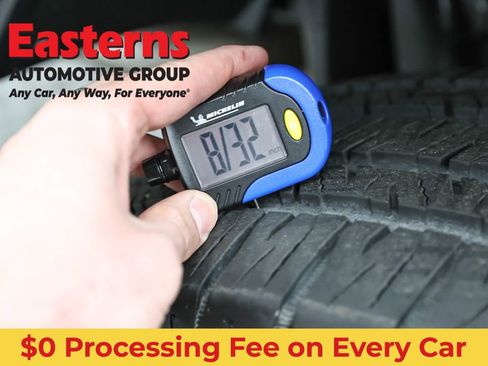 Used 2025 Jeep Wrangler Unlimited Sahara AWD/4WD image 26