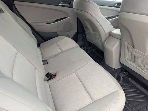 Used 2018 Hyundai Tucson SEL image 11