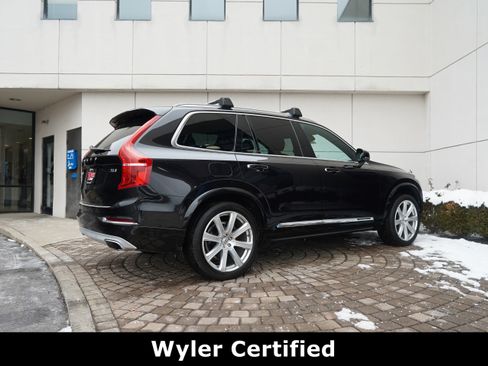 Used 2018 Volvo XC90 T6 Inscription w/ Convenience Package image 3