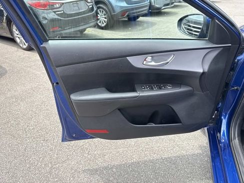 Used 2024 Kia Forte LXS w/ LXS Technology Package FWD image 12
