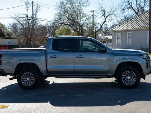 Used 2023 Chevrolet Colorado LT w/ LT Convenience Package II image 4