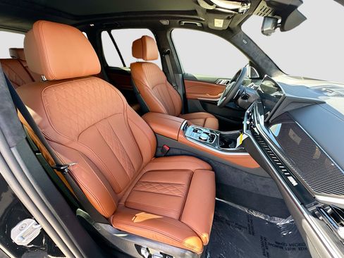 New 2026 BMW X5 M60i image 23