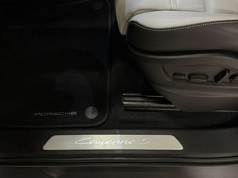 Certified 2024 Porsche Cayenne S AWD/4WD image 35
