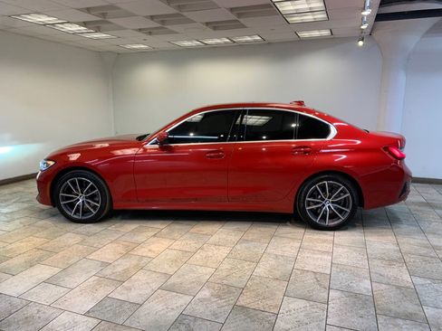 Used 2022 BMW 330i xDrive 330i xDrive Sedan North Americ w/ Premium Package 2 image 4