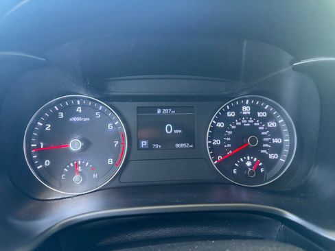 Used 2019 Kia Forte S FWD image 11