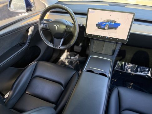 Used 2024 Tesla Model Y Long Range image 41