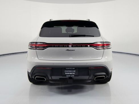 New 2026 Porsche Macan image 9