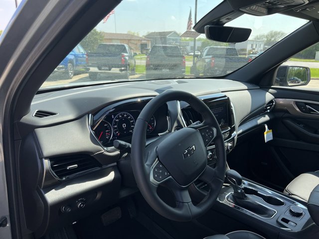 Used 2023 Chevrolet Traverse Premier w/ Redline Edition FWD image 10