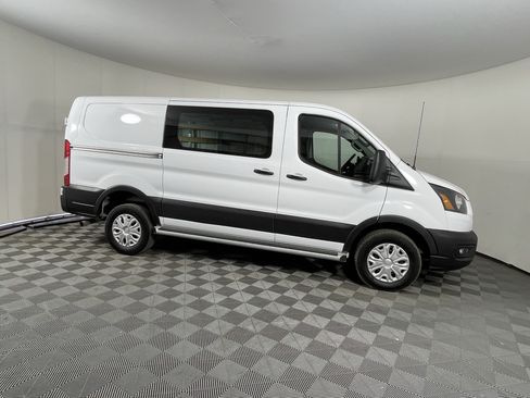 Certified 2025 Ford Transit 250 Low Roof w/ Exterior Upgrade Package RWD image 7