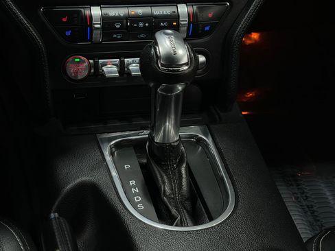 Used 2018 Ford Mustang Premium image 27