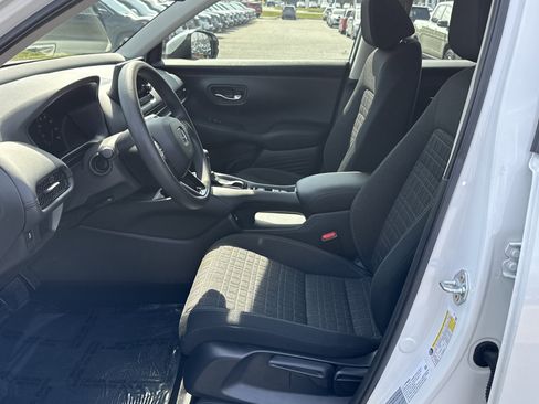 Certified 2023 Honda HR-V LX image 16