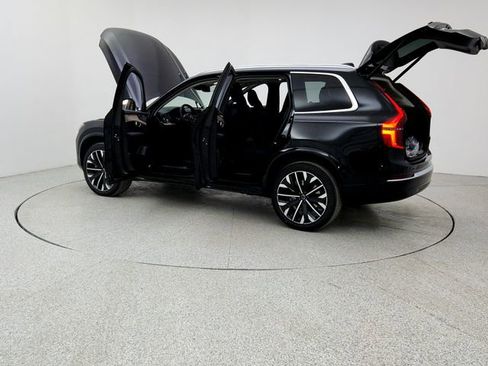 New 2026 Volvo XC90 B5 Plus w/ Protection Package image 12