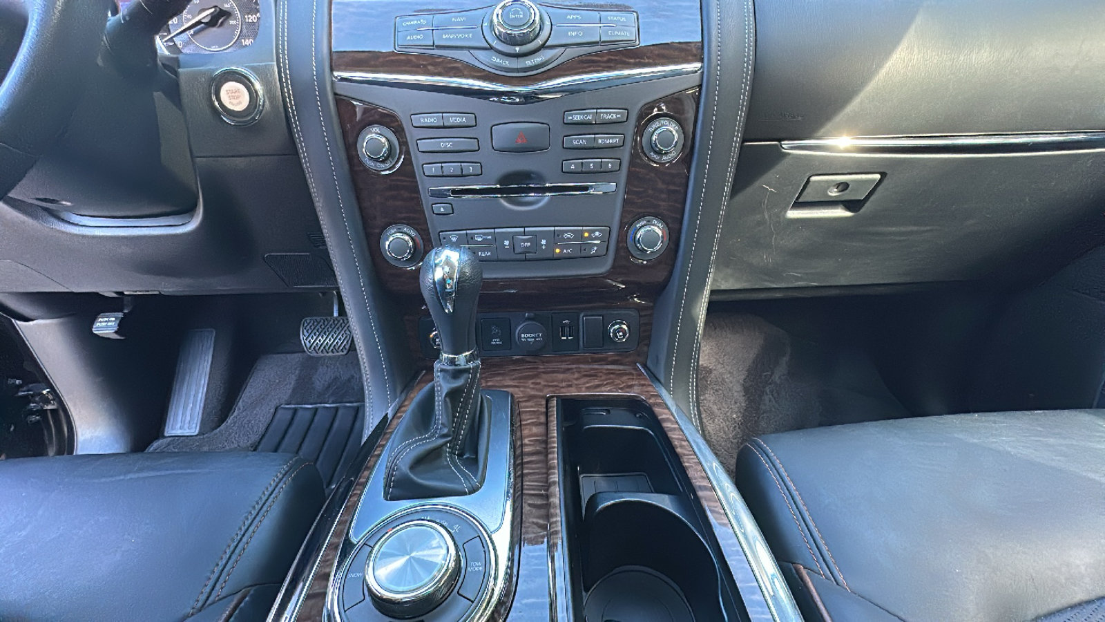 Certified 2019 Nissan Armada Platinum w/ Captain's Chairs Package AWD/4WD image 23