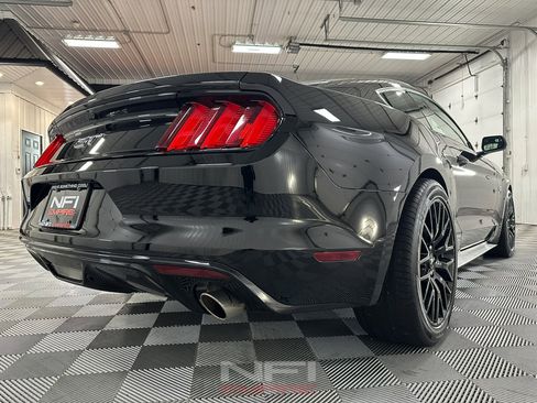 Used 2017 Ford Mustang GT w/ GT Performance Package image 19