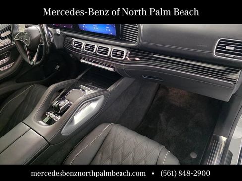 Certified 2025 Mercedes-Benz Maybach GLS 600 4MATIC image 33