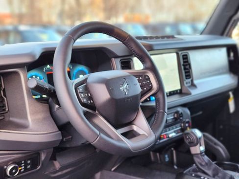 New 2025 Ford Bronco Badlands image 18