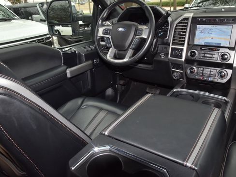 Used 2020 Ford F450 Platinum w/ FX4 Off-Road Package image 15