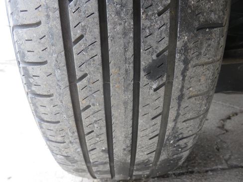 Used 2015 Volkswagen Golf S image 34