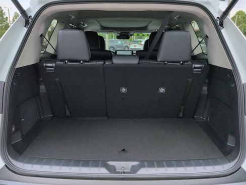 Certified 2025 Toyota Grand Highlander AWD Hybrid image 13