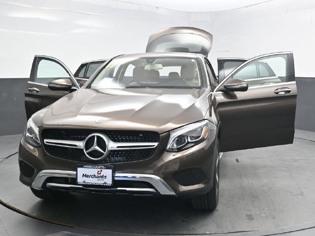 Used 2017 Mercedes-Benz GLC 300 4MATIC Coupe image 53