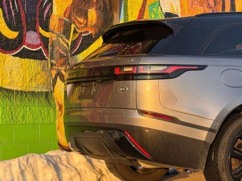Used 2020 Land Rover Range Rover Velar S image 20