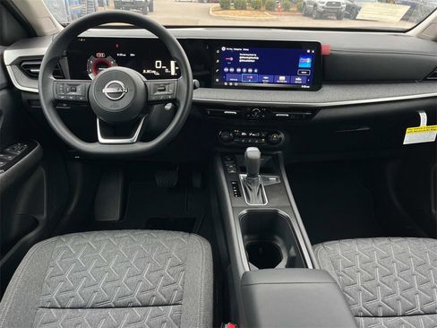 New 2026 Nissan Kicks SV image 14