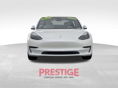 Used 2021 Tesla Model 3 Long Range image 3