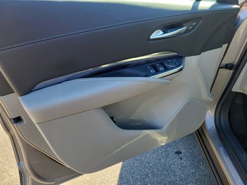 Used 2023 Cadillac XT4 Luxury w/ Cold Weather Package image 35