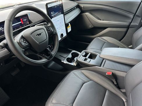 New 2025 Ford Mustang Mach-E Premium image 7