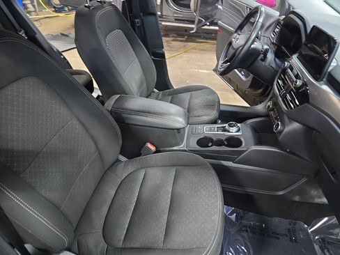 Used 2024 Ford Escape Active AWD/4WD image 11