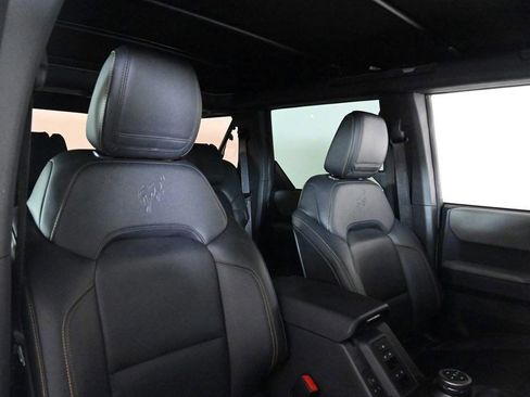 Used 2023 Ford Bronco Badlands image 16